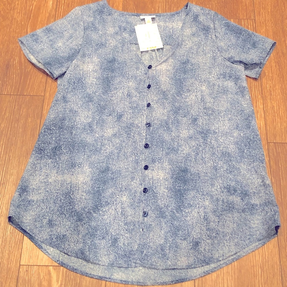 NWT Lularoe Shannah top